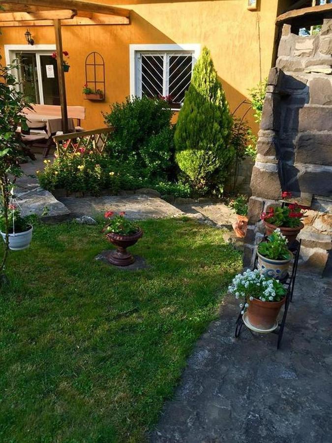 Appartementhaus 5. Jahreszeit Hévíz Esterno foto
