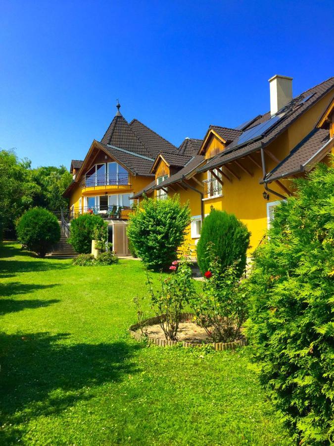 Appartementhaus 5. Jahreszeit Hévíz Esterno foto