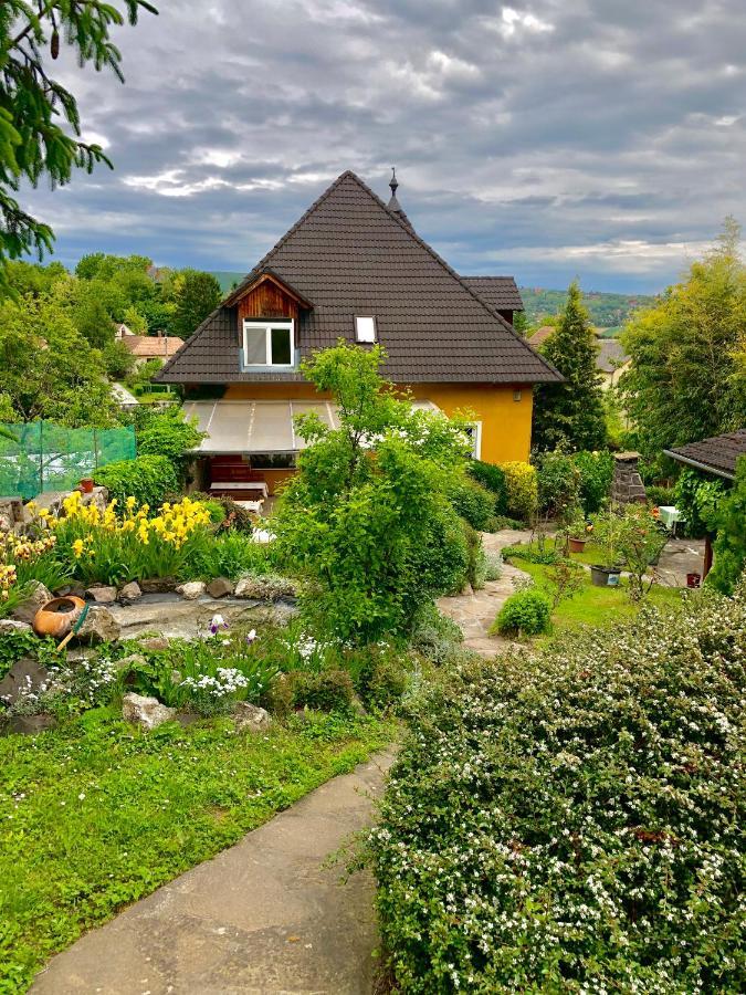 Appartementhaus 5. Jahreszeit Hévíz Esterno foto